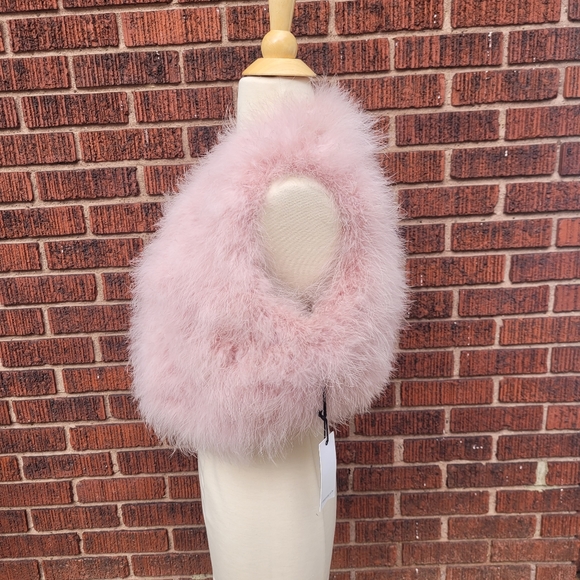 100% feather vest with tags - Picture 2 of 7